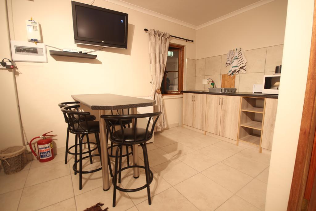 Eazy Sleep Accommodation Swakopmund Exteriör bild